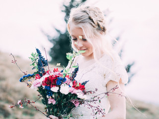 10 Ways to Create a Bridal Look with a Difference