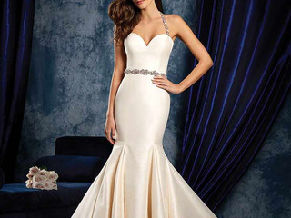 Fishtail Wedding Dresses: 17 Seriously Stunning Styles For Fashionable Brides