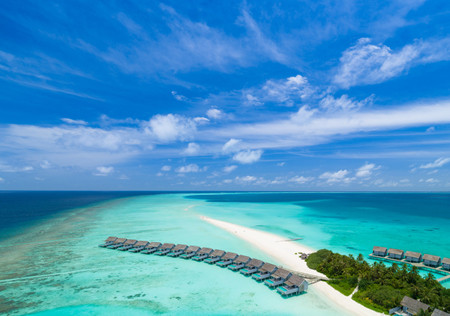 Dream Job Alert: Get Paid to Be a Honeymoon Photographer in the Maldives