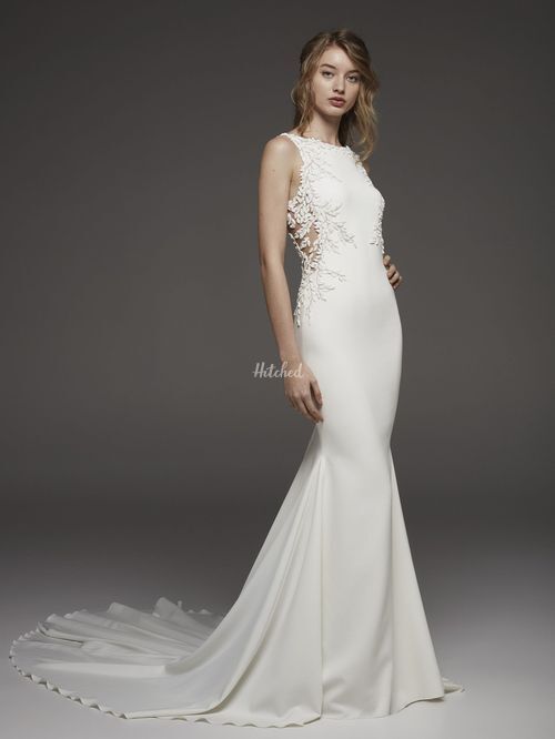 HOSTA, Atelier Pronovias