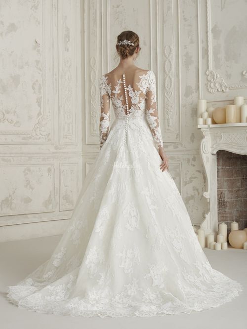 ELEMA Wedding Dress from Pronovias - hitched.co.uk