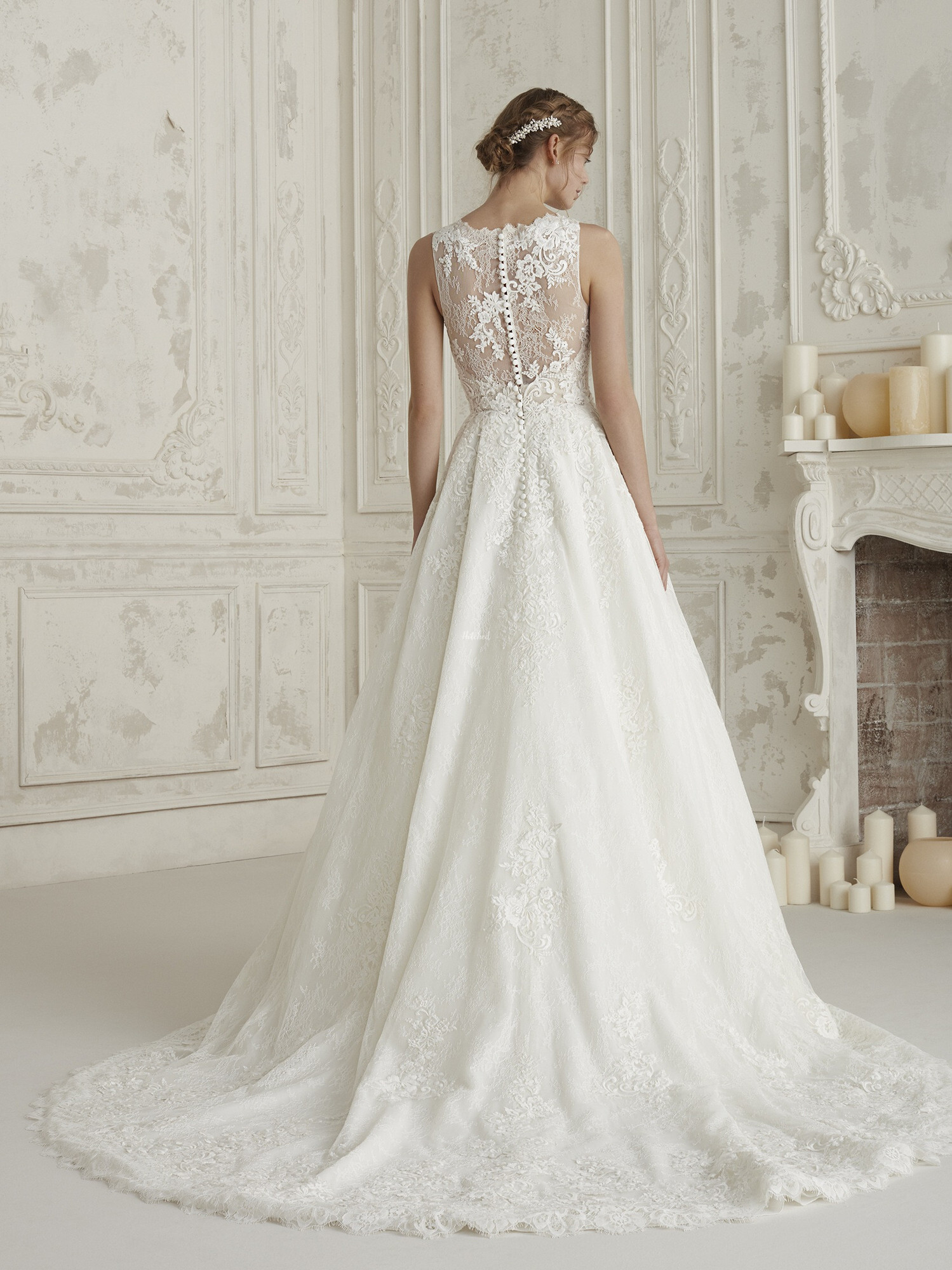 ELEANOR Wedding Dress from Pronovias - hitched.co.uk