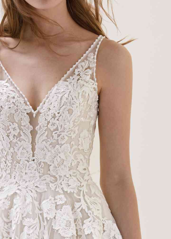 Elsira pronovias clearance