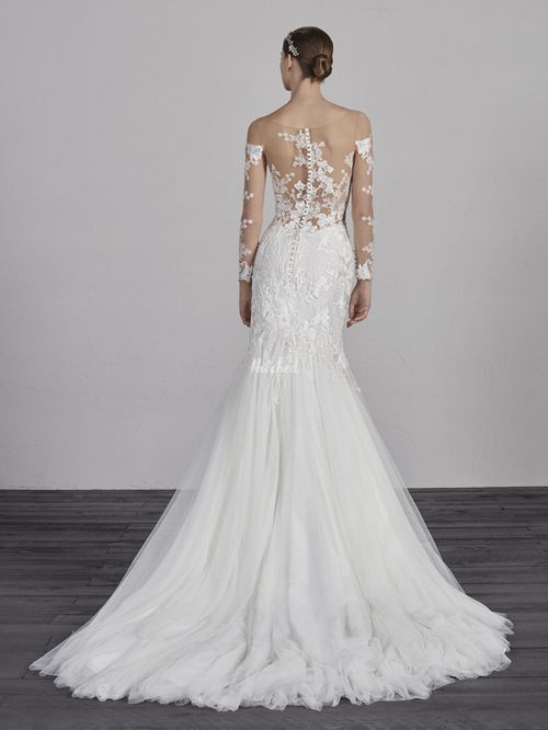 ESTEPONA Wedding Dress from Pronovias - hitched.co.uk