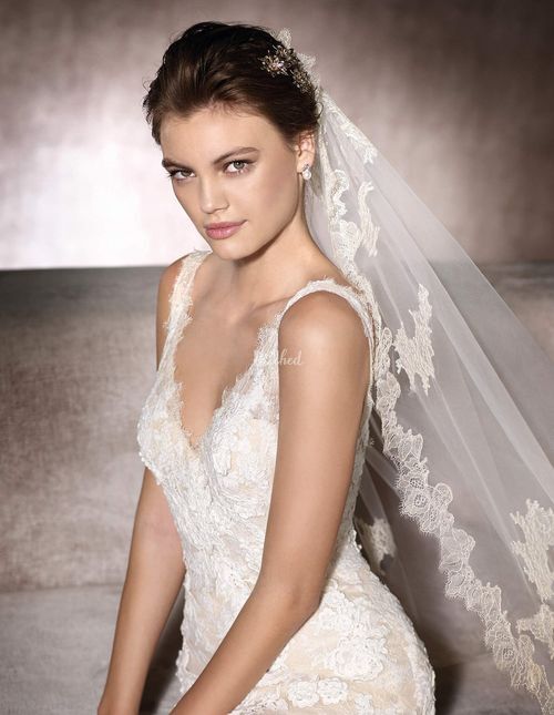 V-2896, Pronovias