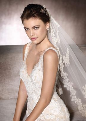 V-2896, Pronovias