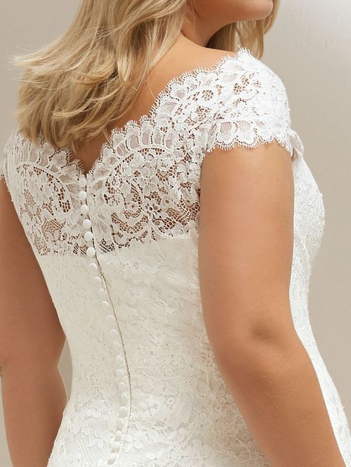 MALI PLUS, Pronovias