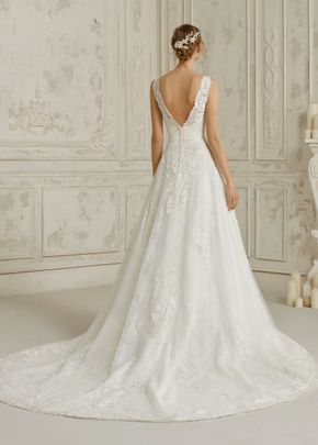 MAGGIE, Pronovias