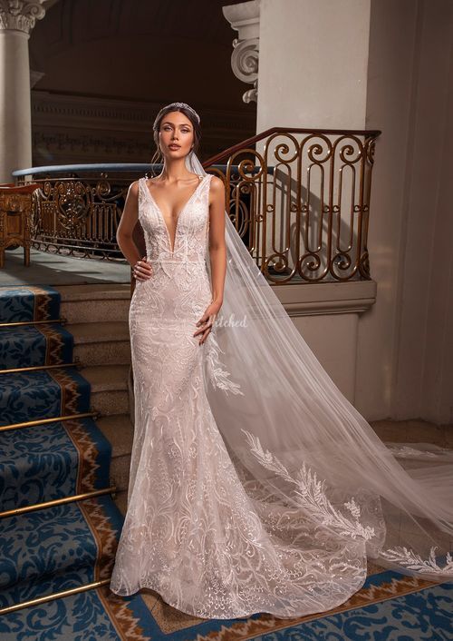 GARBO Wedding Dress from Pronovias - hitched.co.uk