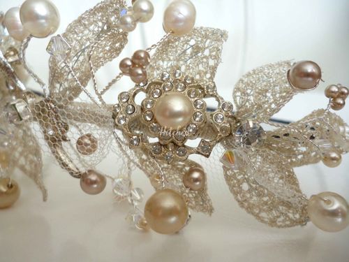 Vintage Cascade Keepsake, Amanda Caroline Couture