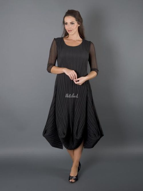 Black Crush Pleat Crepe Drape Hem Dress, Chesca