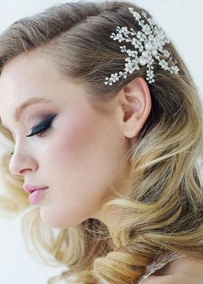 Belinda Pearl Wedding Comb, Zaphira Bridal