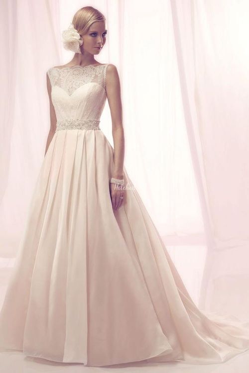 B091, Amare Couture