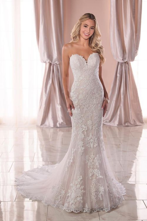 6814 Wedding Dress from Stella York - hitched.co.uk