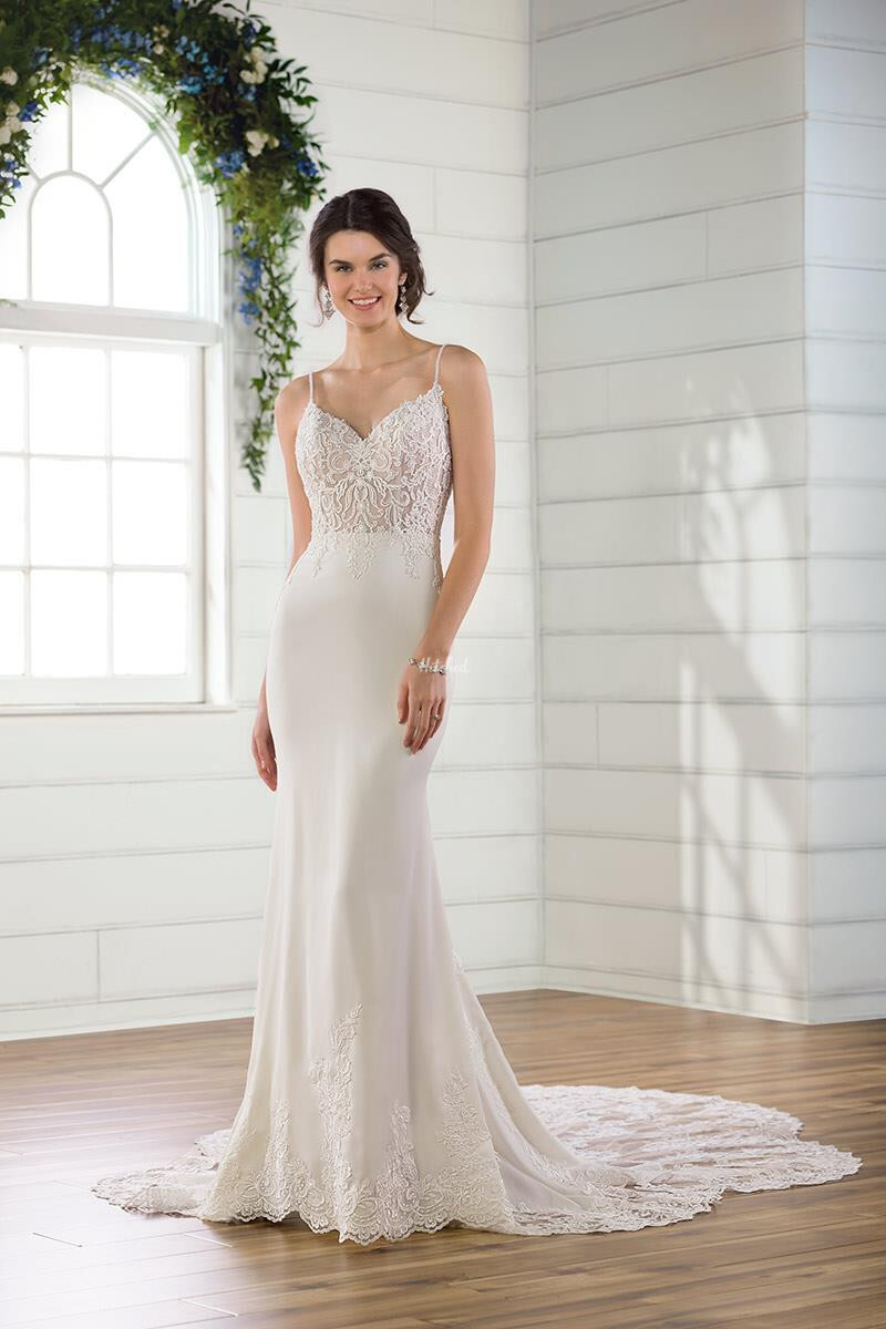 D2900 Wedding Dress from Essense of Australia - hitched.co.uk