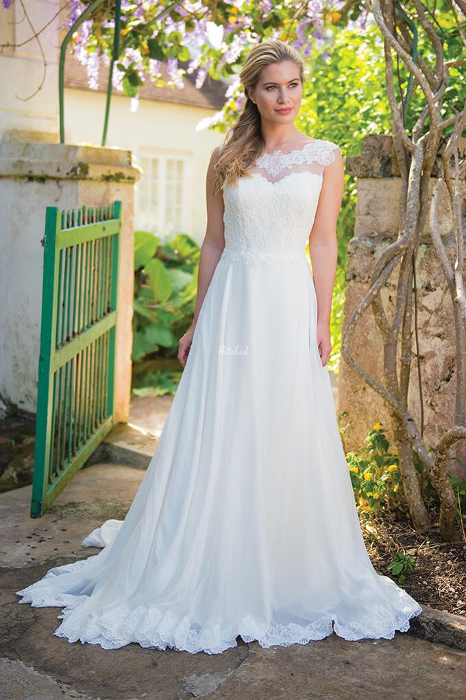 Dragonfly Wedding Dress from Ivory & Co. By Sarah Bussey - hitched.co.uk
