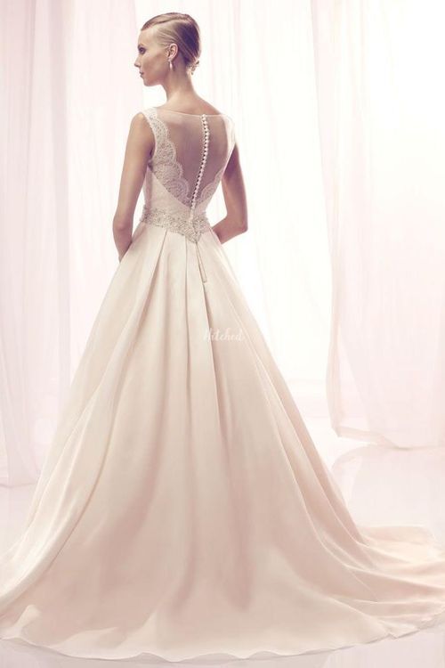 B091, Amare Couture