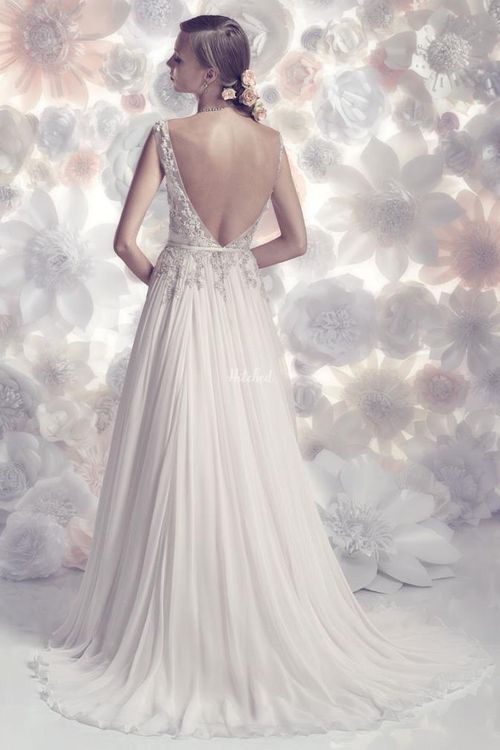 B089, Amare Couture