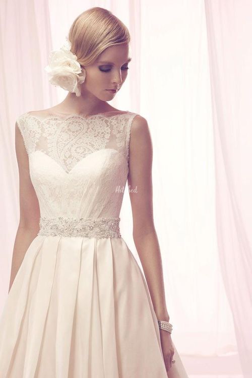 B091, Amare Couture