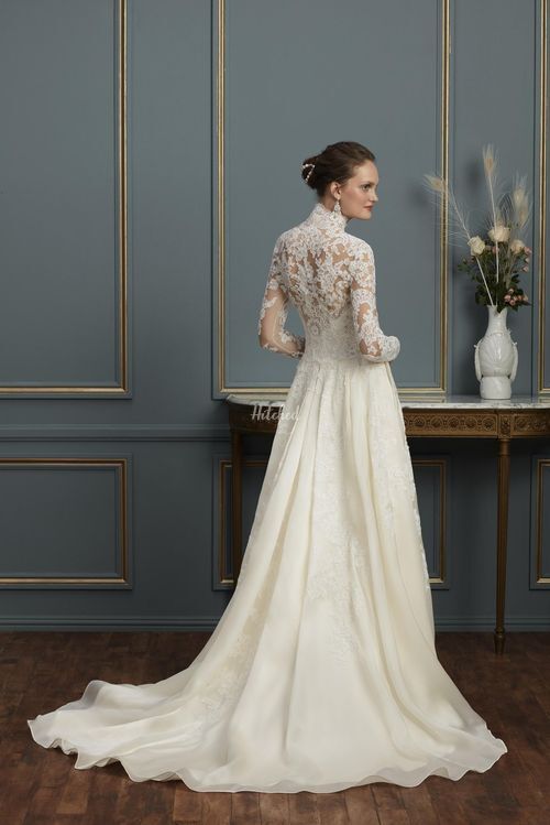 C119 Aurelia Wedding Dress from Amare Couture - hitched.co.uk