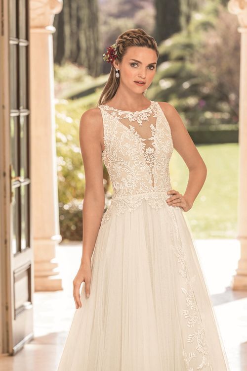 Eloise Wedding Dress from Casablanca Bridal - hitched.co.uk