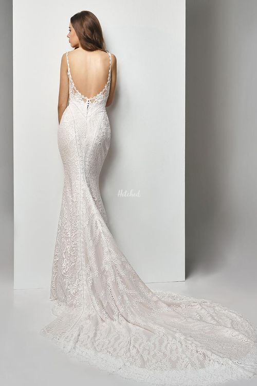 BT19-4 Wedding Dress from ETOILE - hitched.co.uk