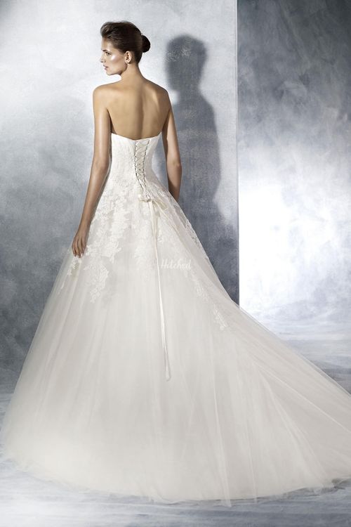 Toscana Wedding Dress from White One - hitched.co.uk