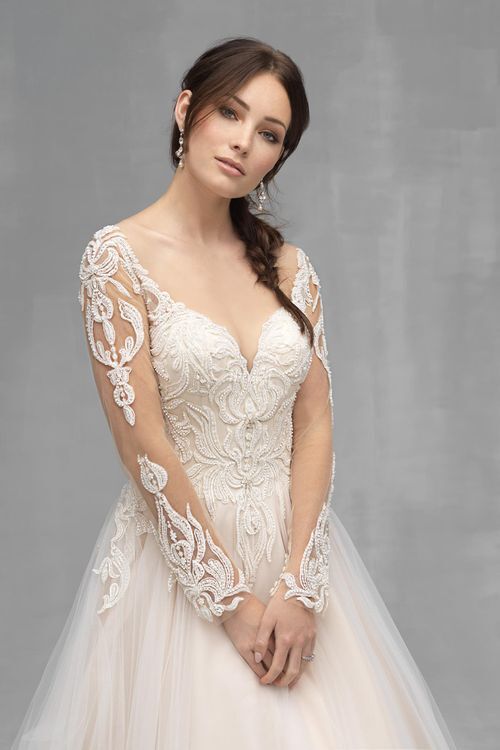 C528, Allure Bridals