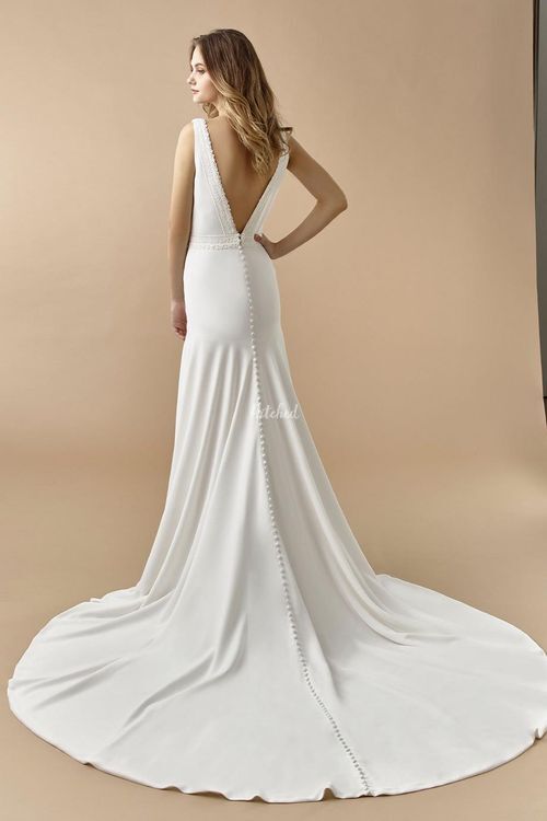 BT20-28 Wedding Dress from ETOILE - hitched.co.uk