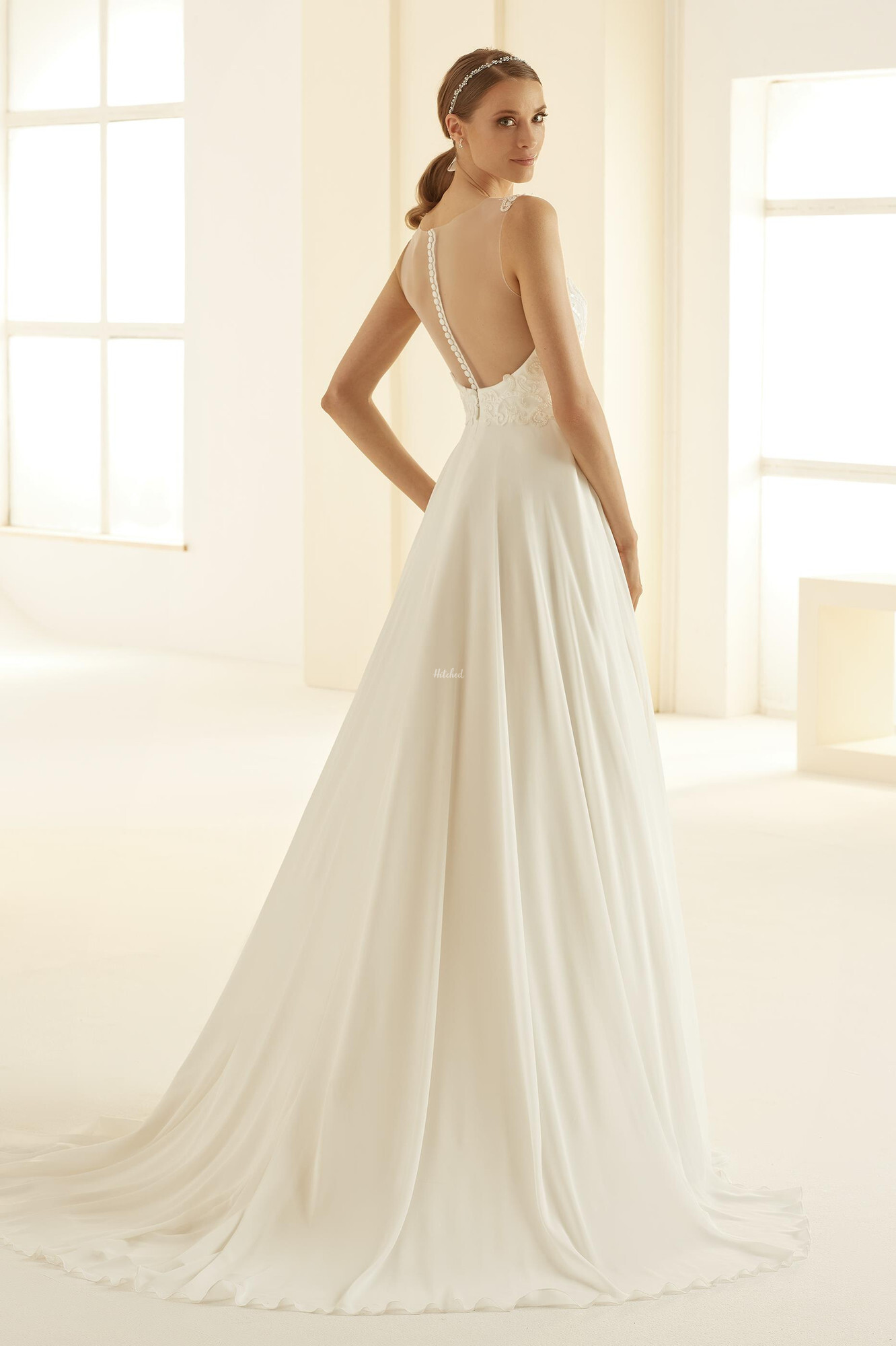 Pandora Wedding Dress from Bianco Evento - hitched.co.uk