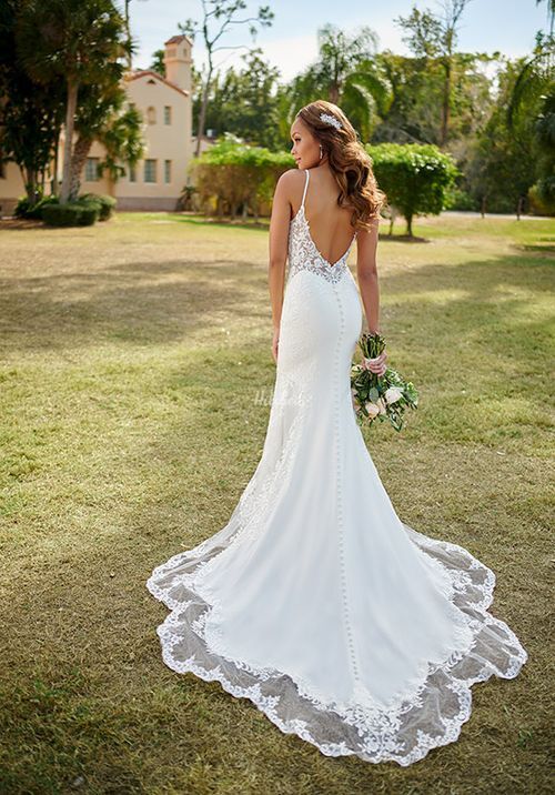 7118 Wedding Dress from Stella York - hitched.co.uk