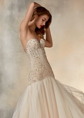 DAYTIME Wedding Dress from Atelier Pronovias - hitched.co.uk