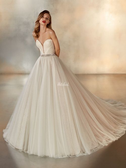 night pronovias