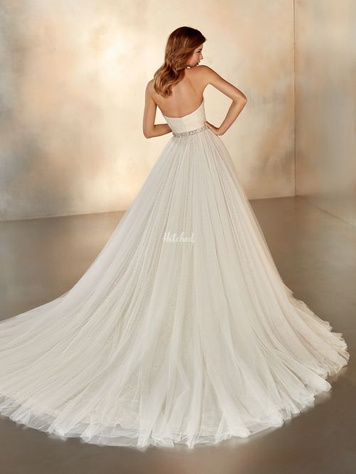 night pronovias