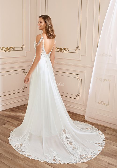 Y22043 Saskia, Sophia Tolli