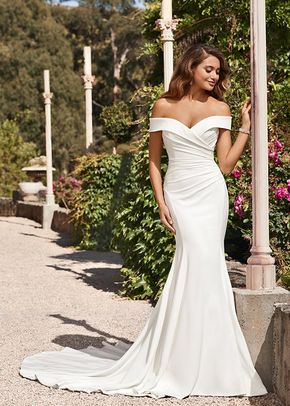 Y22045 Emma, Sophia Tolli