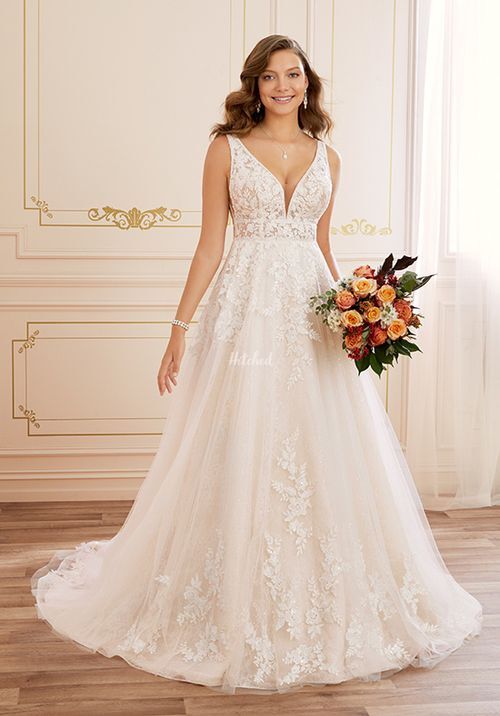 Y22066 Annika, Sophia Tolli