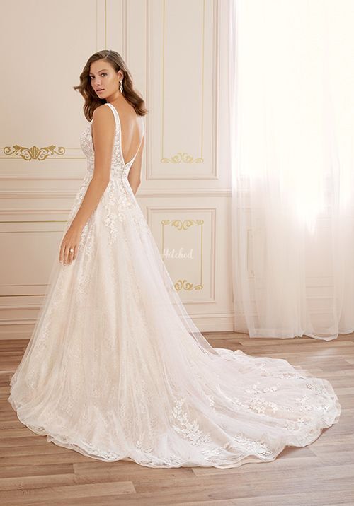 Y22066 Annika, Sophia Tolli