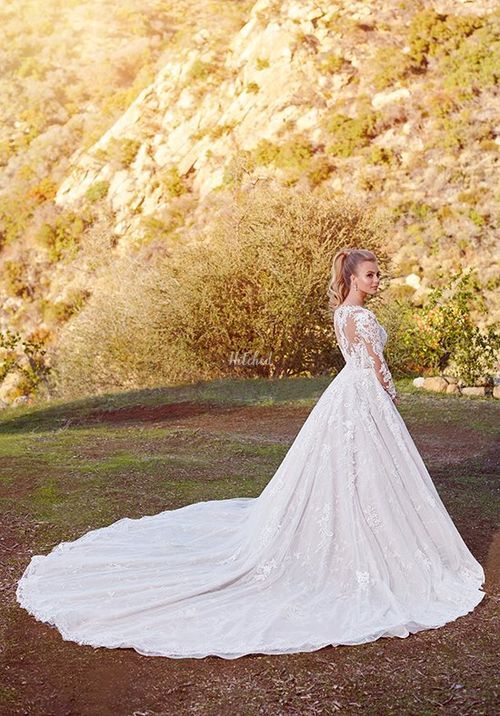 220281 Brier Wedding Dress From Martin Thornburg For Mon Cheri Uk 