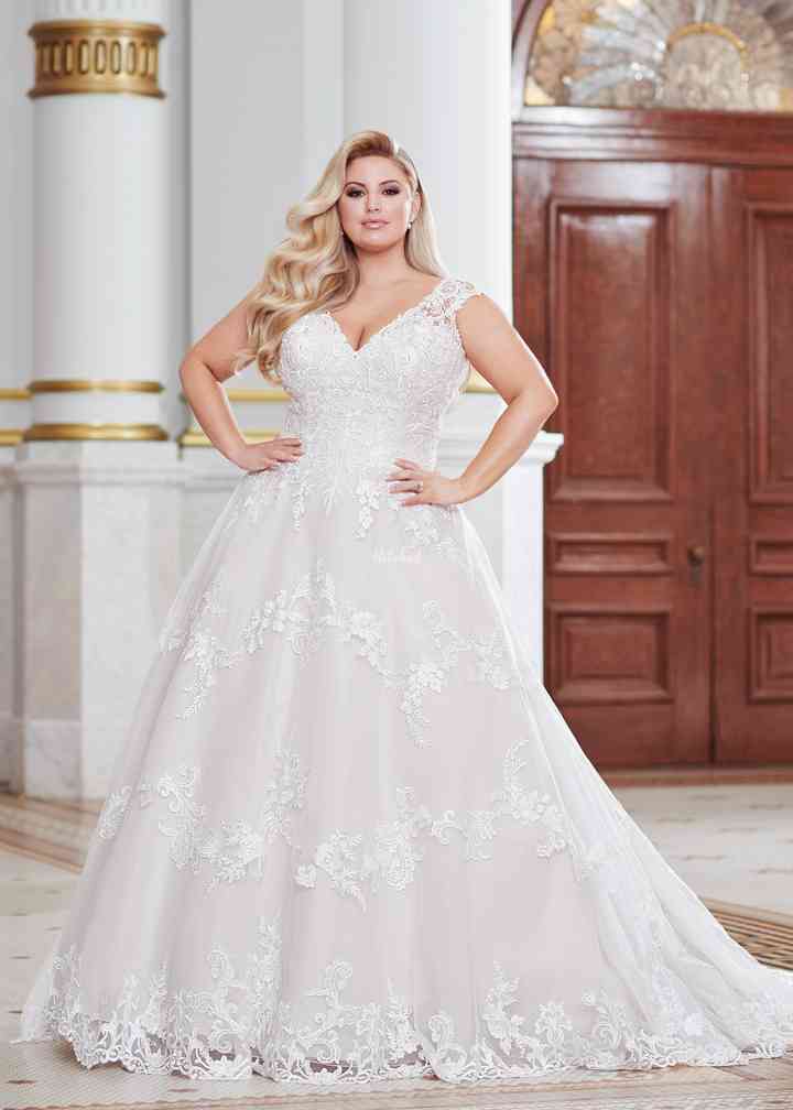 220279 Davenport Wedding Dress from Martin Thornburg for Mon Cheri