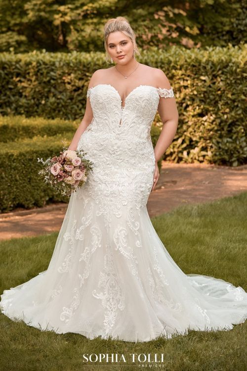 Y22048* Leilani, Sophia Tolli