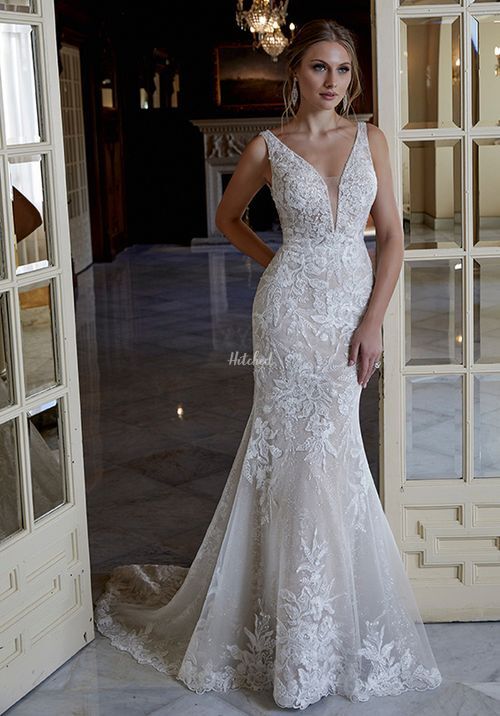 DUSTY Wedding Dress from Ronald Joyce - hitched.co.uk