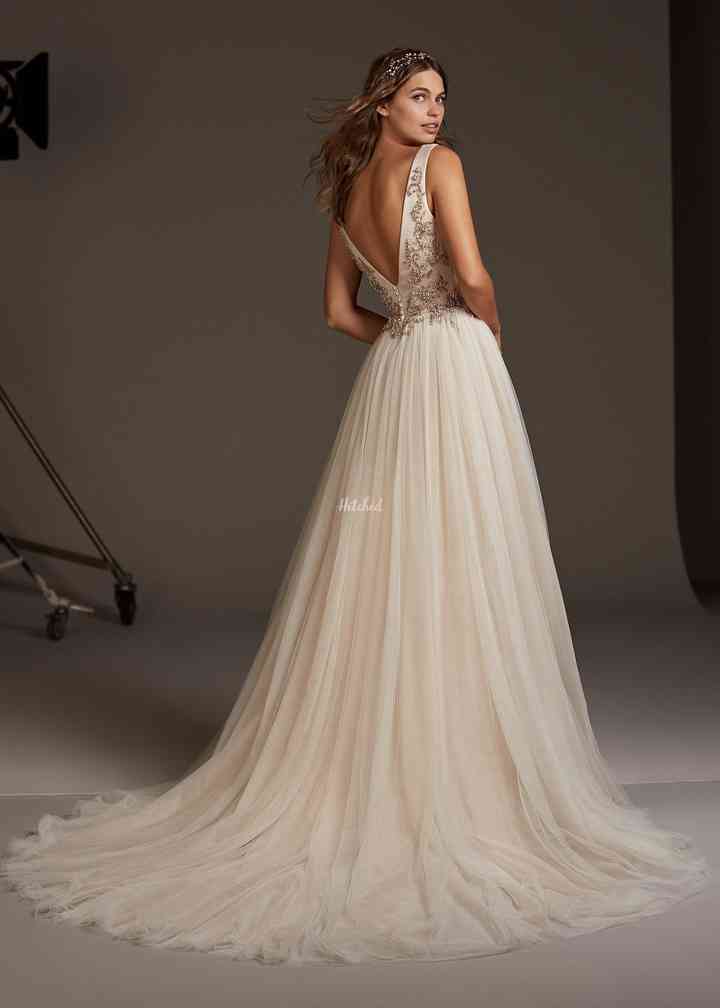 pisces wedding dress