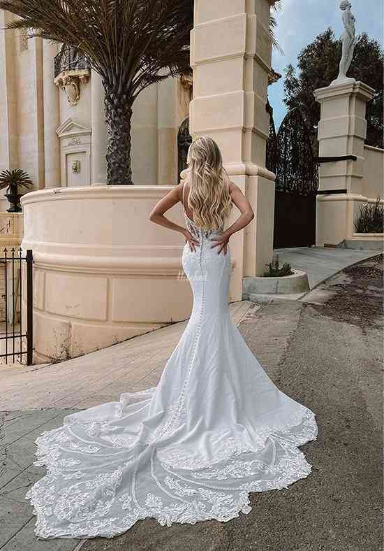 1406 Wedding Dress from Martina Liana hitched