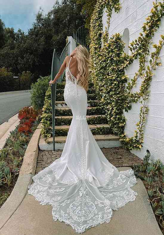 1406 Wedding Dress from Martina Liana hitched