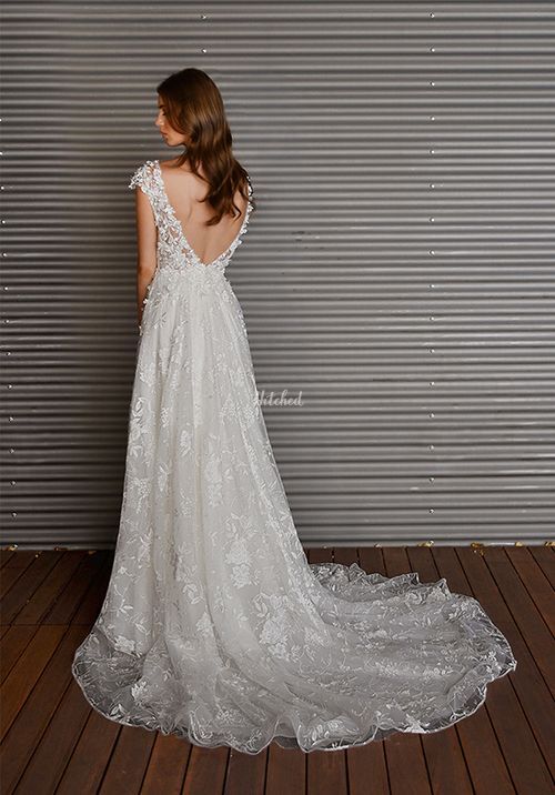 1447 Wedding Dress from Martina Liana - hitched.co.uk