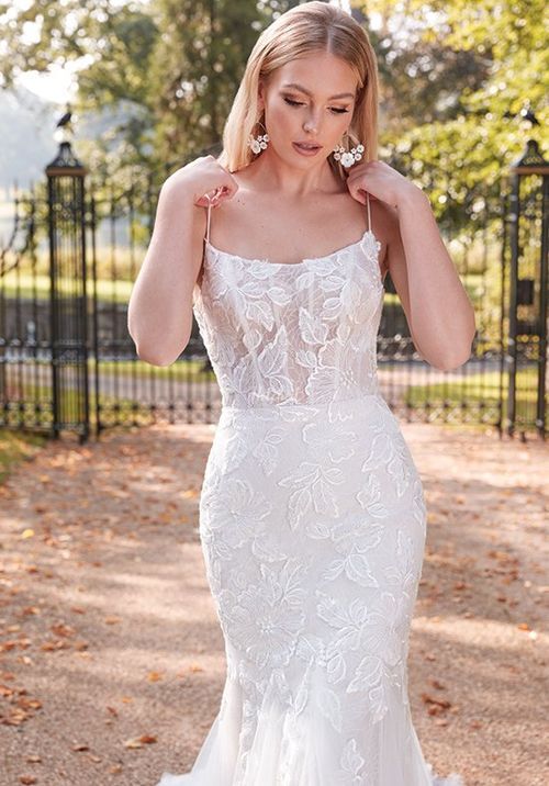 44347, Sincerity Bridal