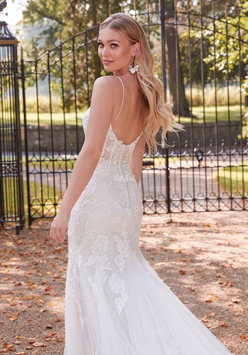 44347 Wedding Dress from Sincerity Bridal - hitched.co.uk