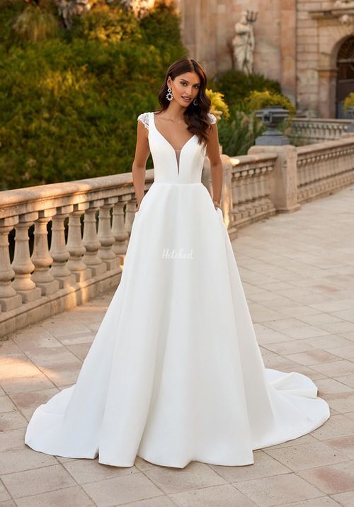 J6873, Moonlight Bridal