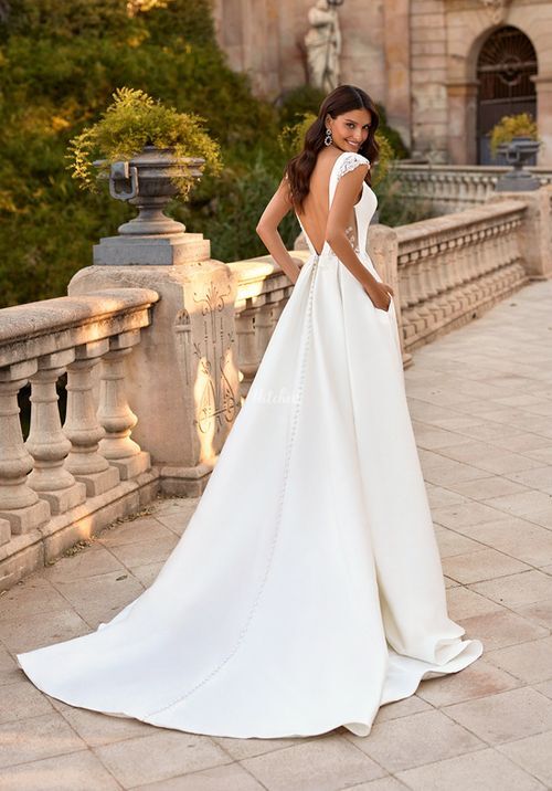 J6873, Moonlight Bridal